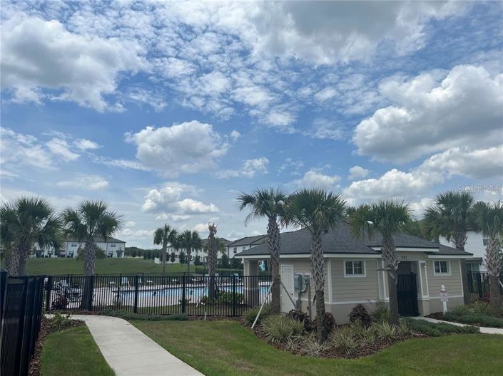 Image No.13-3 Bed Townhouse for sale