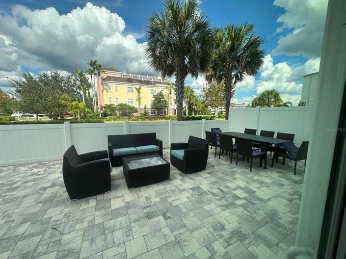 Image No.14-3 Bed Property for sale