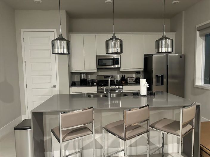 Image No.19-3 Bed Property for sale