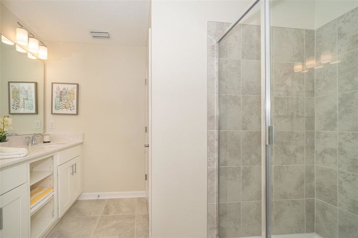 Image No.17-2 Bed Property for sale