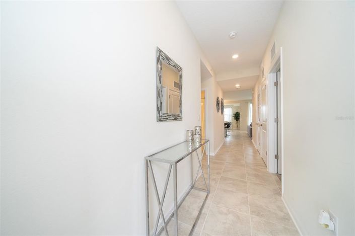 Image No.18-2 Bed Property for sale