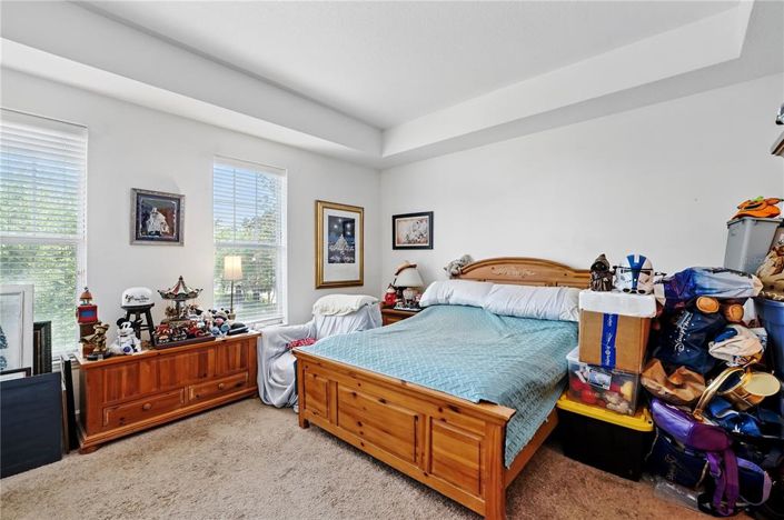 Image No.10-2 Bed Property for sale