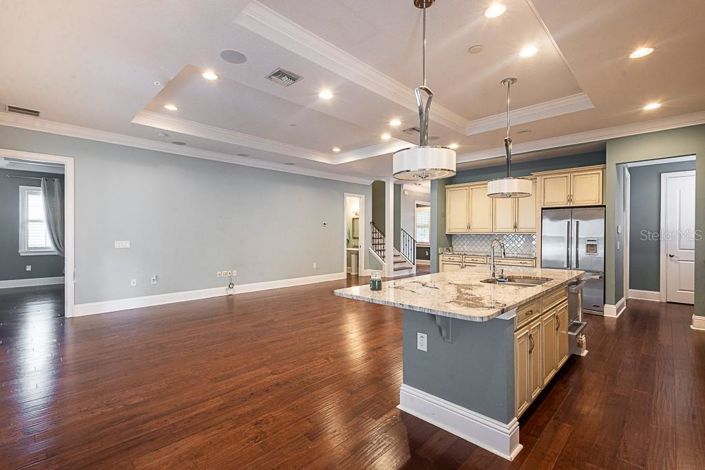 Image No.10-4 Bed Property for sale