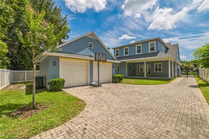 Image No.2-4 Bed Property for sale