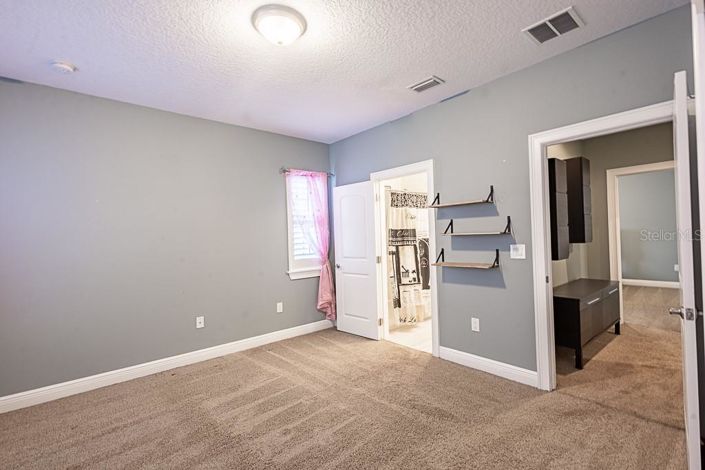 Image No.32-4 Bed Property for sale