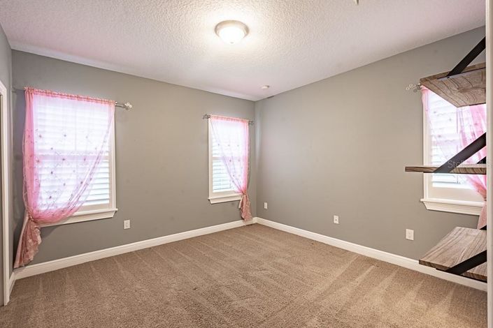 Image No.44-4 Bed Property for sale