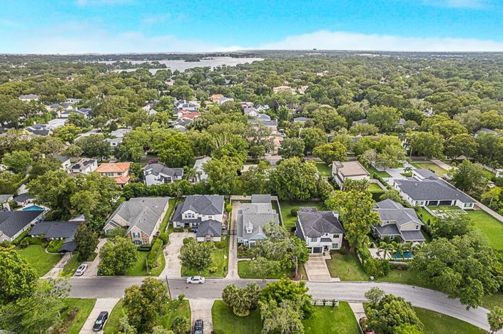 Image No.60-4 Bed Property for sale