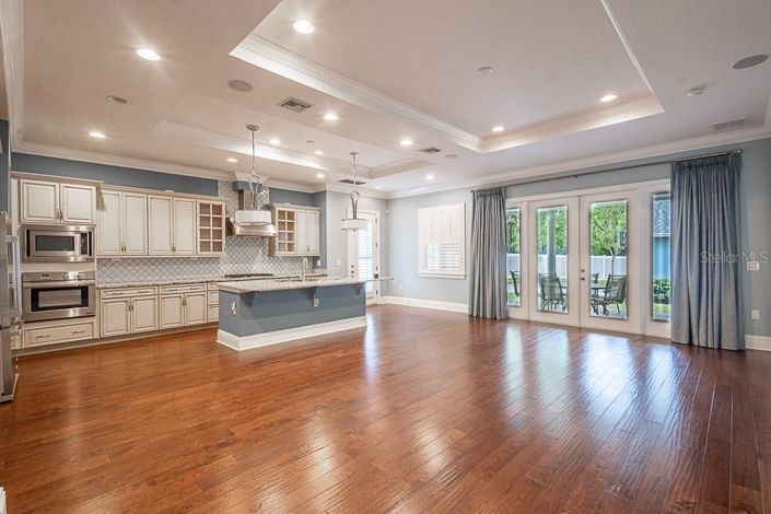 Image No.9-4 Bed Property for sale