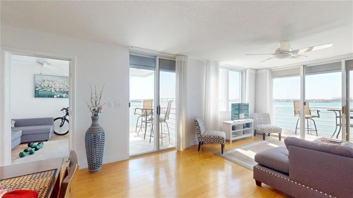 Image No.8-3 Bed Property for sale