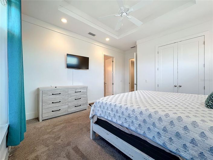 Image No.20-10 Bed Property for sale