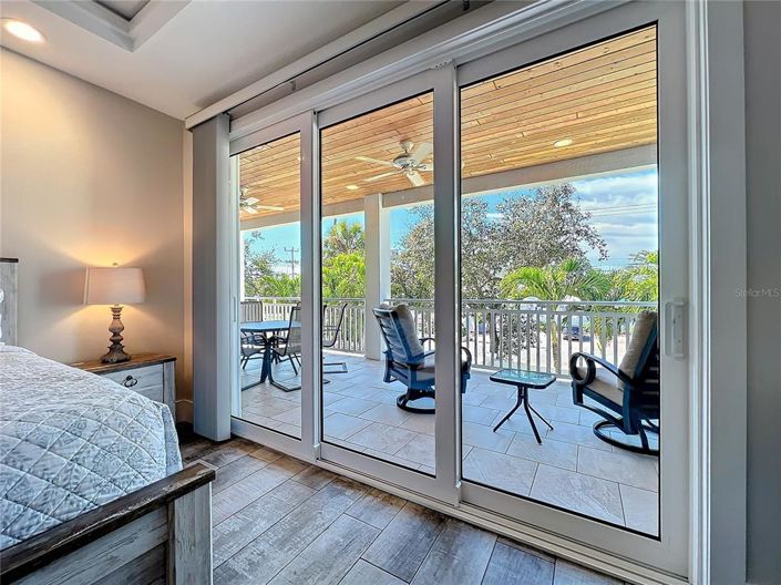 Image No.25-10 Bed Property for sale