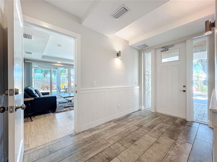 Image No.35-10 Bed Property for sale