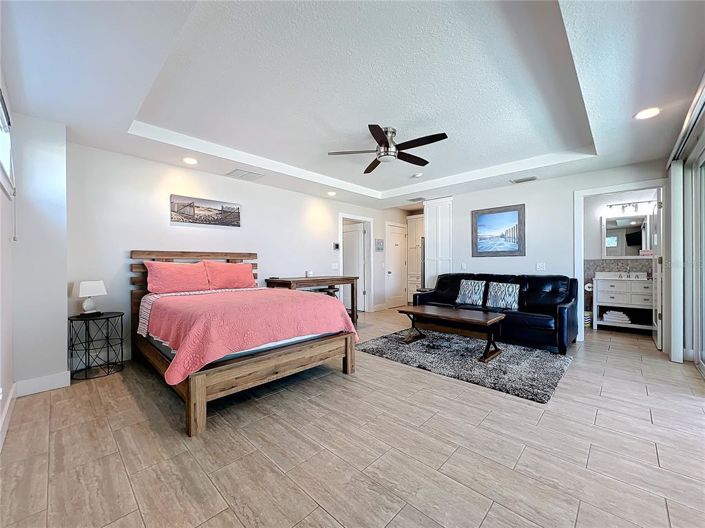 Image No.36-10 Bed Property for sale