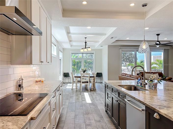 Image No.5-10 Bed Property for sale