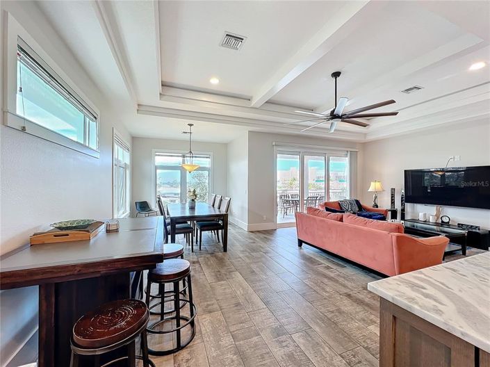 Image No.50-10 Bed Property for sale