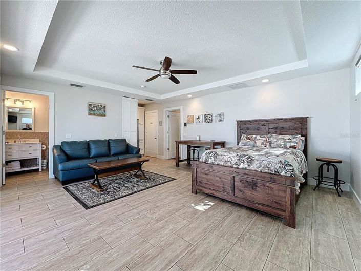 Image No.59-10 Bed Property for sale