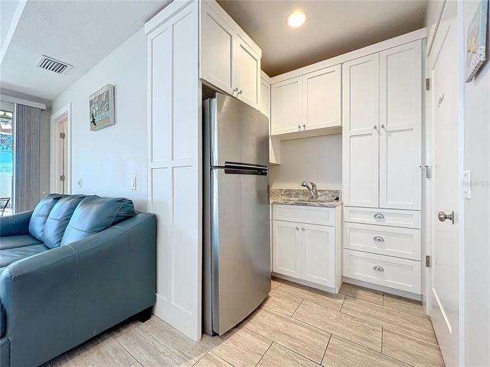 Image No.64-10 Bed Property for sale