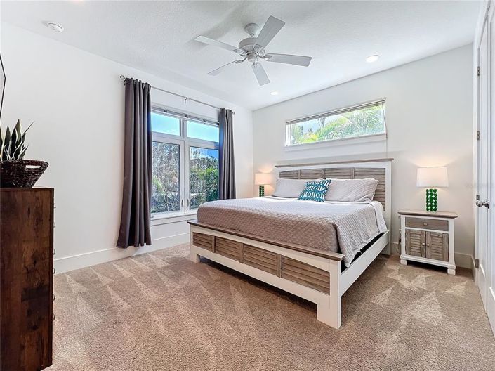 Image No.71-10 Bed Property for sale