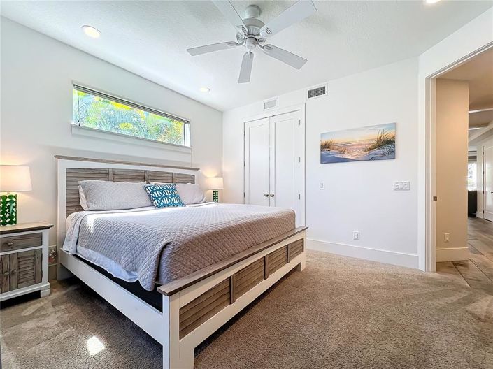 Image No.72-10 Bed Property for sale