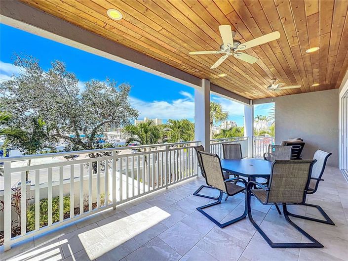 Image No.78-10 Bed Property for sale