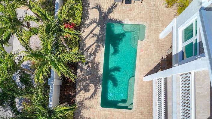 Image No.93-10 Bed Property for sale