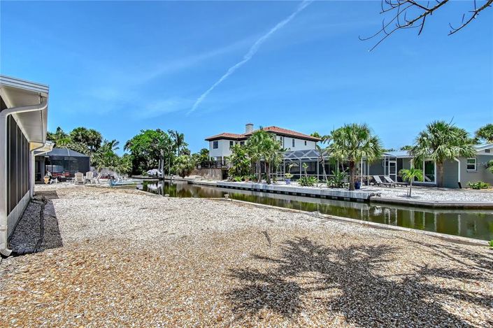 Image No.8-Propriété de 2 chambres à vendre à Sarasota