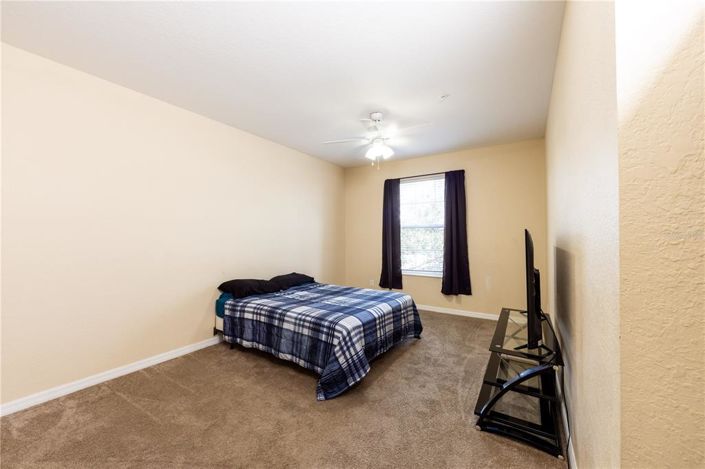 Image No.11-3 Bed Property for sale