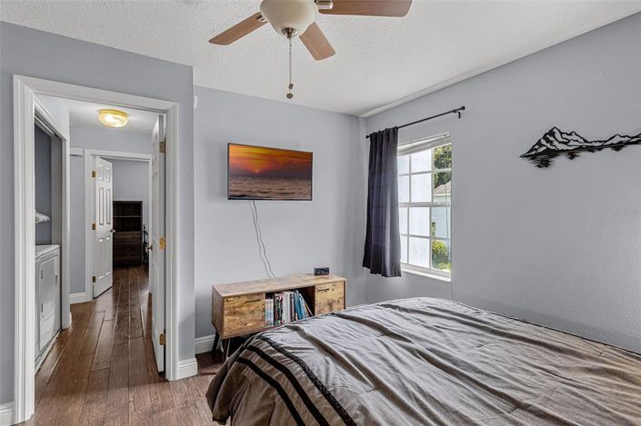 Image No.15-3 Bed Property for sale