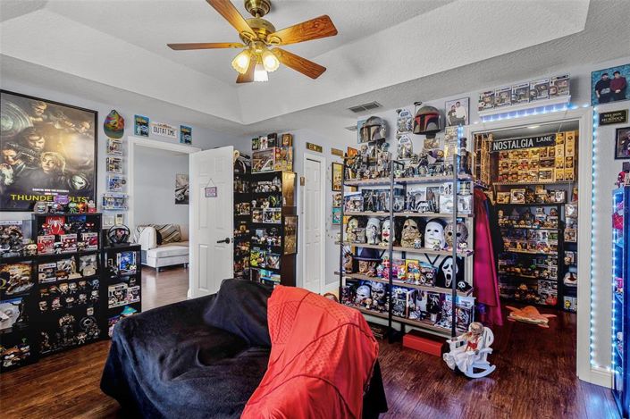 Image No.21-3 Bed Property for sale