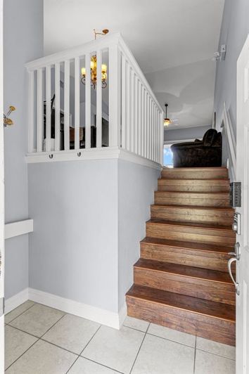 Image No.3-3 Bed Property for sale