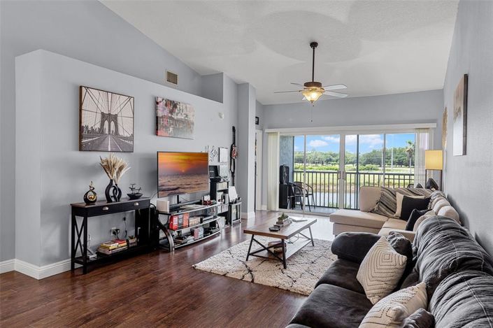 Image No.5-3 Bed Property for sale