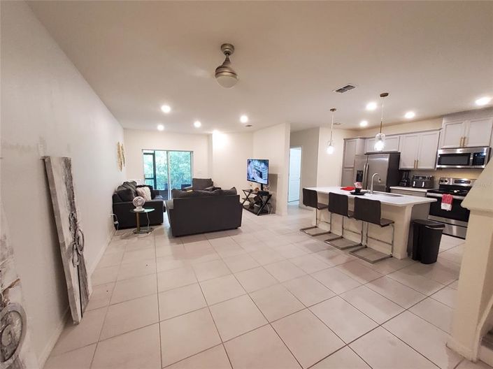 Image No.10-4 Bed Townhouse for sale