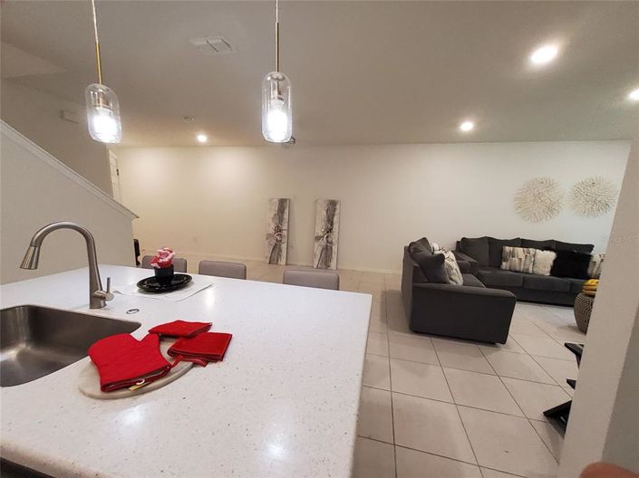 Image No.4-4 Bed Townhouse for sale