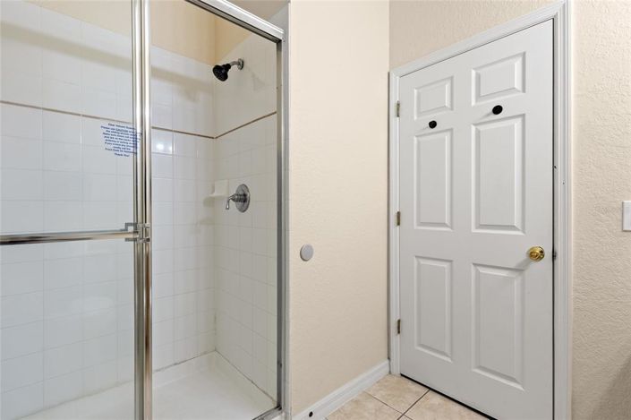 Image No.15-3 Bed Property for sale