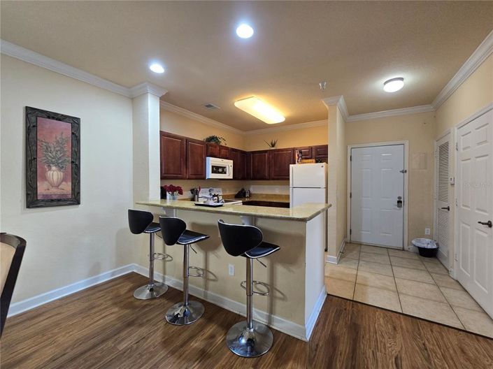 Image No.3-2 Bed Property for sale