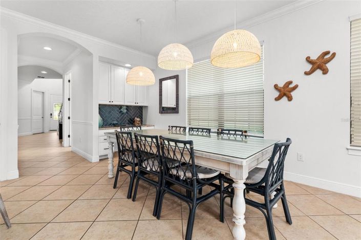 Image No.42-5 Bed Property for sale