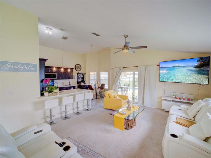 Image No.17-3 Bed Property for sale