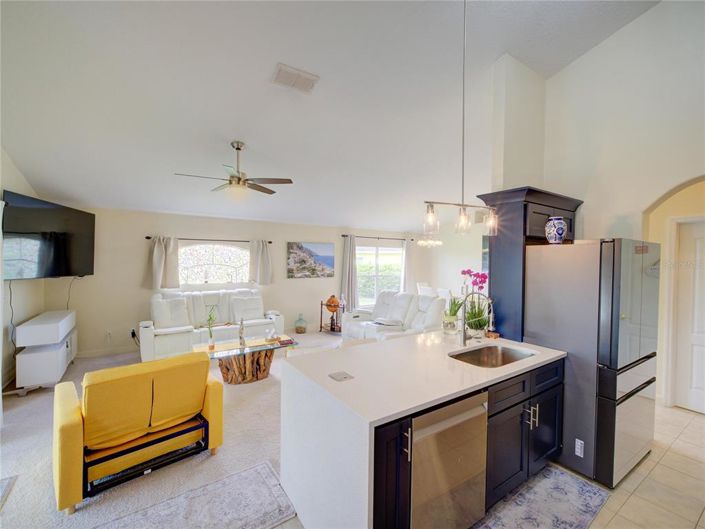 Image No.19-3 Bed Property for sale