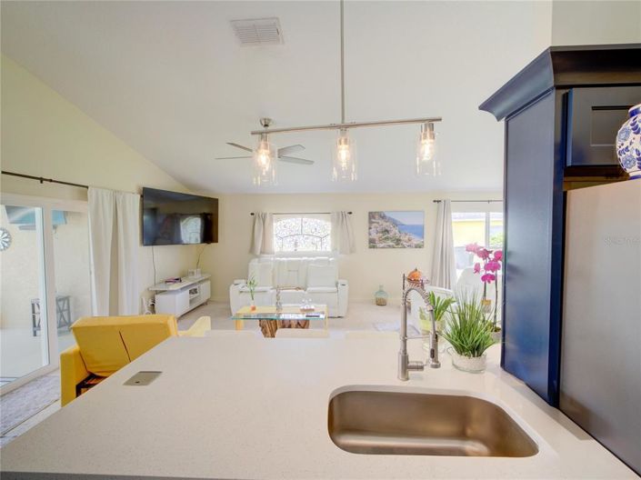 Image No.25-3 Bed Property for sale