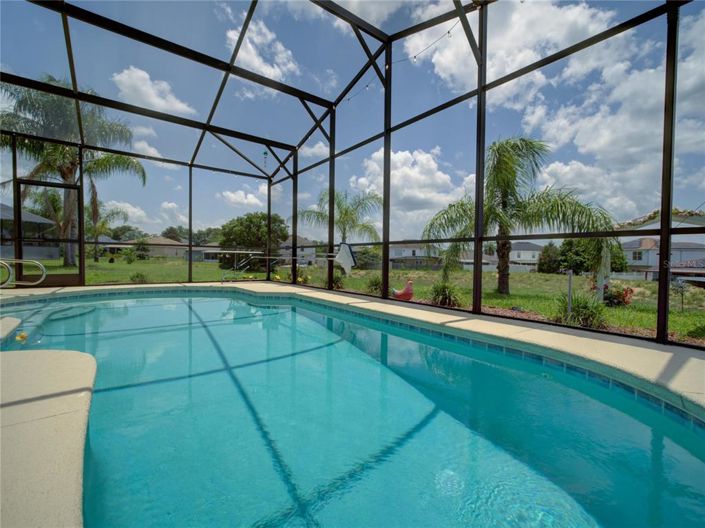 Image No.39-3 Bed Property for sale