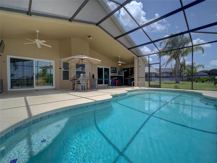 Image No.5-3 Bed Property for sale