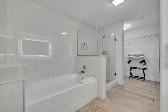 Image No.17-2 Bed Property for sale