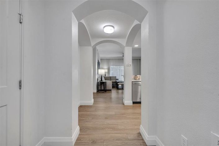 Image No.4-2 Bed Property for sale