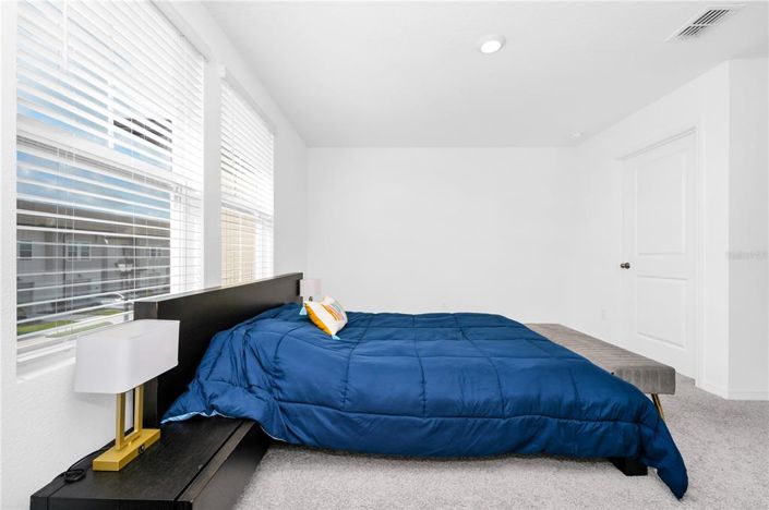 Image No.24-3 Bed Townhouse for sale