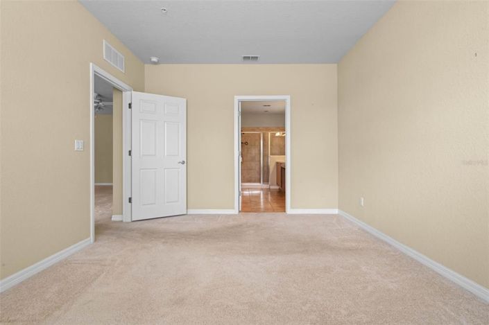 Image No.26-2 Bed Property for sale