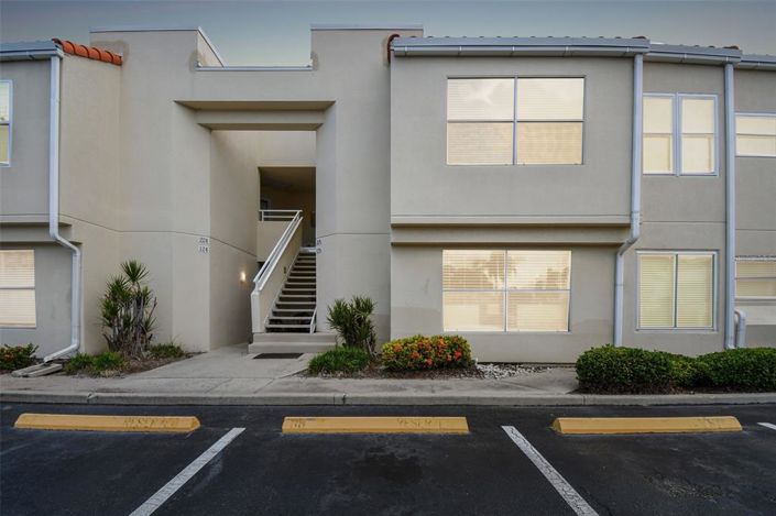 Image No.1-Propriété de 2 chambres à vendre à États-Unis