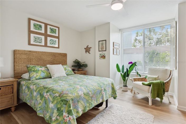 Image No.21-2 Bed Property for sale