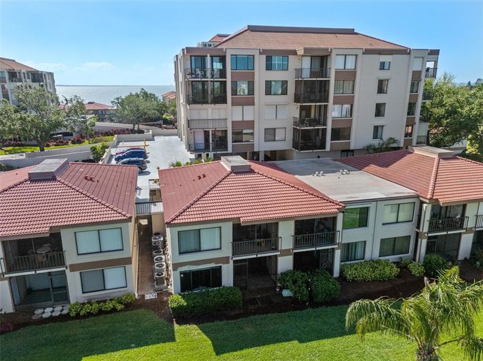 Image No.31-2 Bed Property for sale