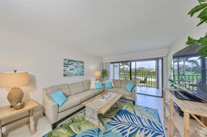 Image No.12-2 Bed Property for sale