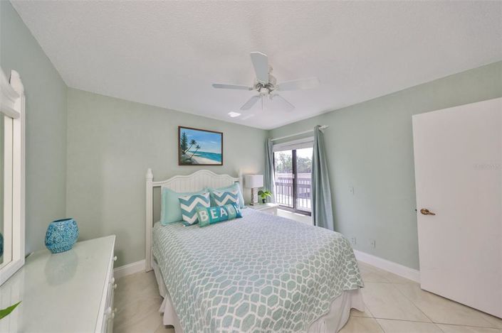 Image No.18-2 Bed Property for sale